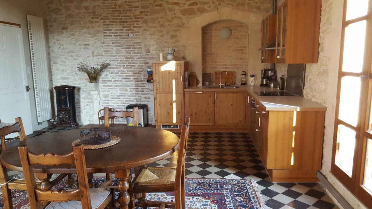 La Mejanenque Vénéjan Exterior foto