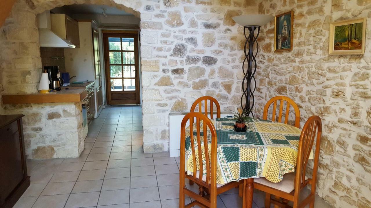 La Mejanenque Vénéjan Exterior foto